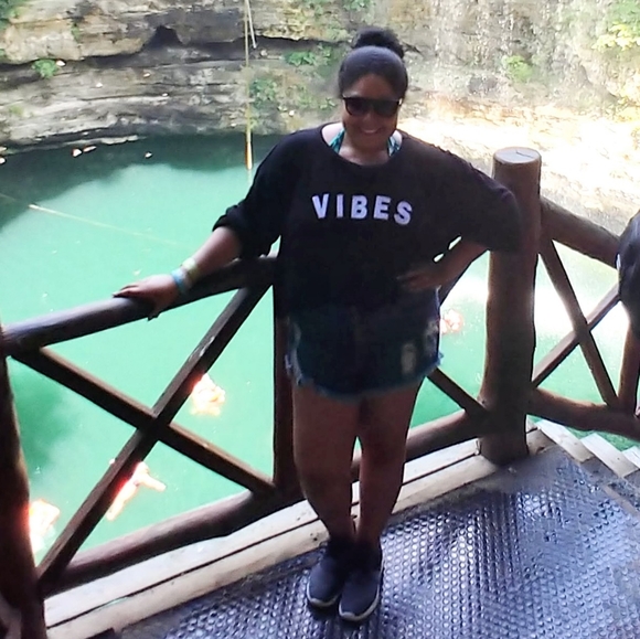 Vibes cropped long sleeve - Picture 1 of 3